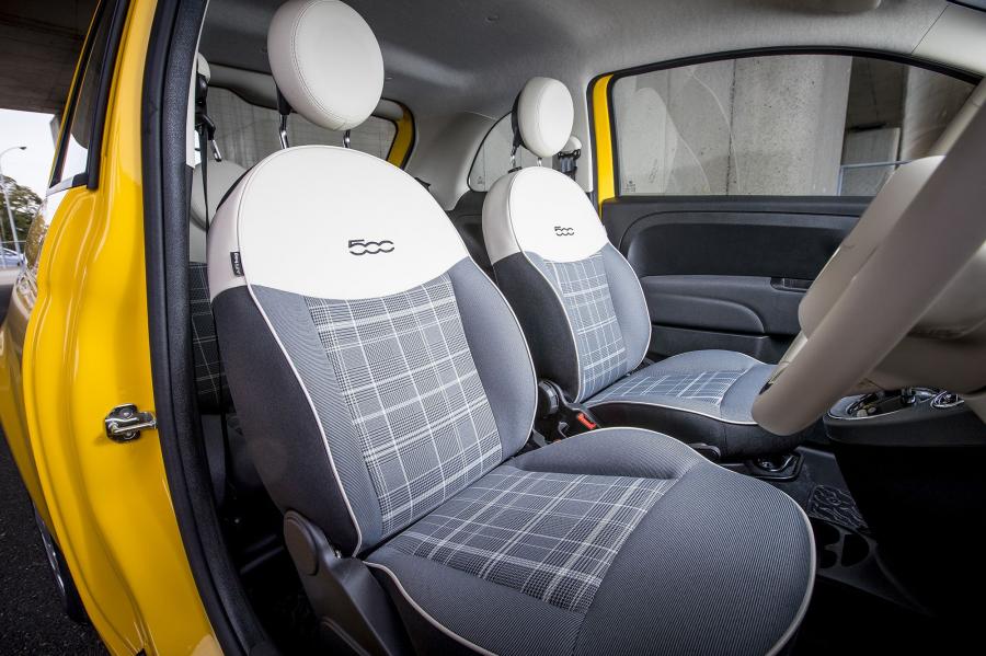 Интерьер Fiat 500 Mimosa (312) 2020 года  (JP) (фото 28 из 40)